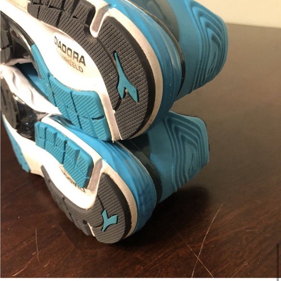 Diadora women’s Mythos Blue Shield 2 Teal Running Shoes size 8 C6415 - Picture 9 of 10